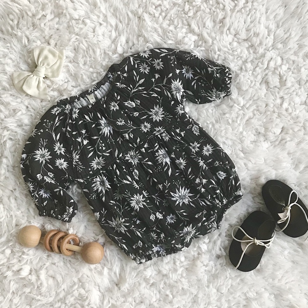 Rylee and Cru 0-3 Black floral bubble